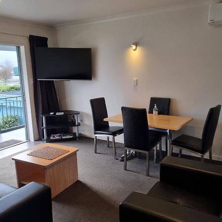 Taylors Motel Ashburton Extérieur photo