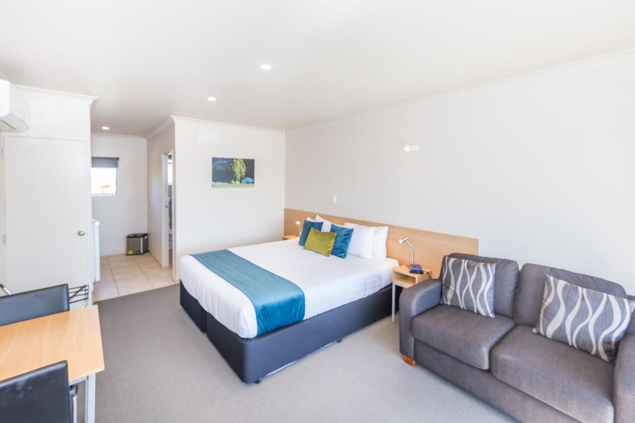 Taylors Motel Ashburton Extérieur photo